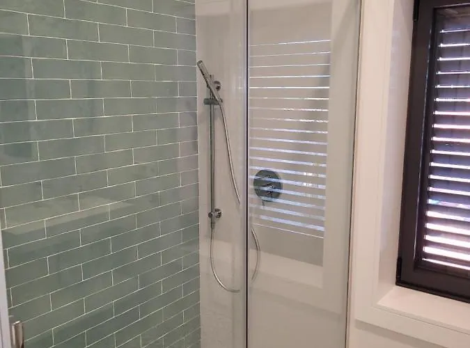 Lujosa Con Piscina 빌라