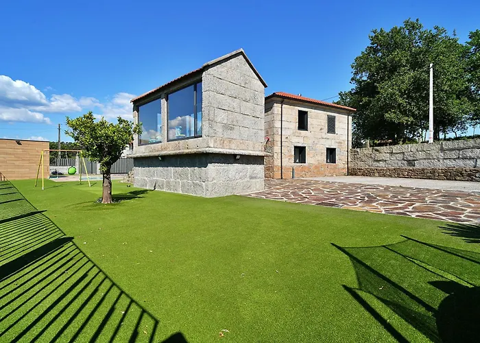 Lujosa Con Piscina * Ribadumia