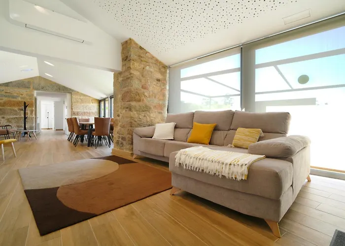 Lujosa Con Piscina 빌라